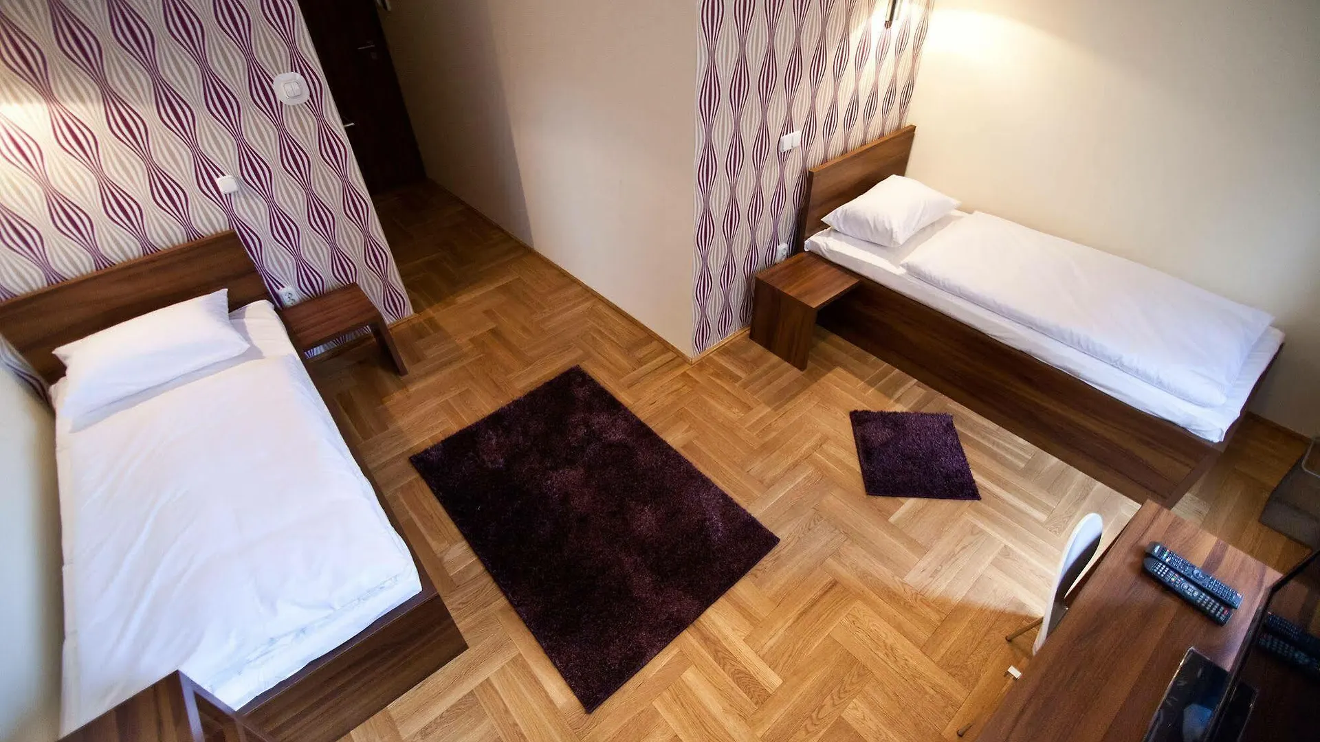 Sasone Rooms 布达佩斯 3*,
